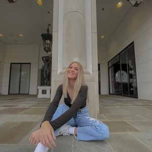 Meet your Posher, Madison